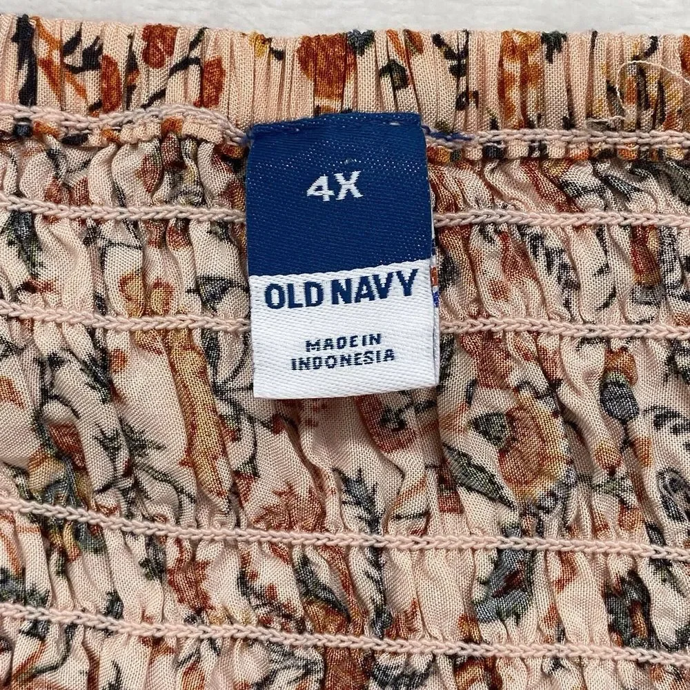 Old Navy Smocked‎ Top Womens Size 4X Short puff sleeve floral print cottagecore